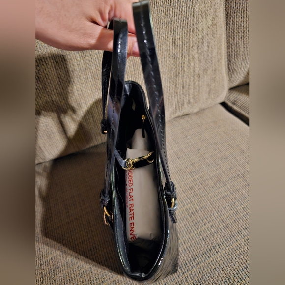 Coach Peyton Satchel/Small Tote Embossed Patent Black leather F50540 EUC - Picture 5 of 16